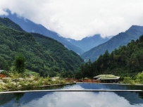 （评点新闻）旅游打卡别越界