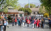 现在人们旅游为什么不消耗了？景区老板说出真相，原来如此