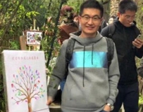 小伙辞职走遍天下探求路边摊美食，一天走3万步吃10顿饭，胖30斤