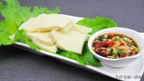 1碗黄豆3个鸡蛋，厨师长教你自制豆腐，鲜嫩营养，没有一点添加剂