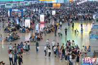 热评丨假期旅游预订又“爆棚”，这波流量怎么接？