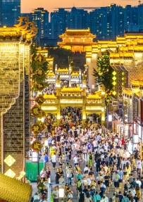 图说｜“热浪”来袭！本年暑期旅游或为史上最火